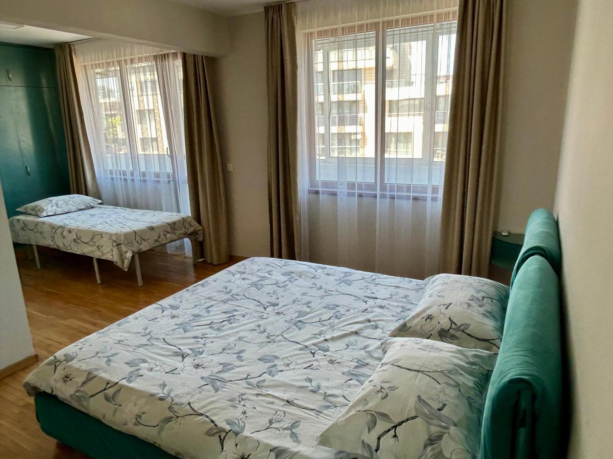 Fenix 2 Bedroom Apartment Varna Center Extérieur photo